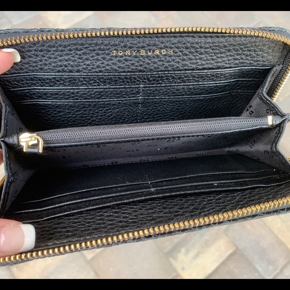 SALE‼️‼️ Tory Burch tote and wallet bundle black - Picture 4 of 8